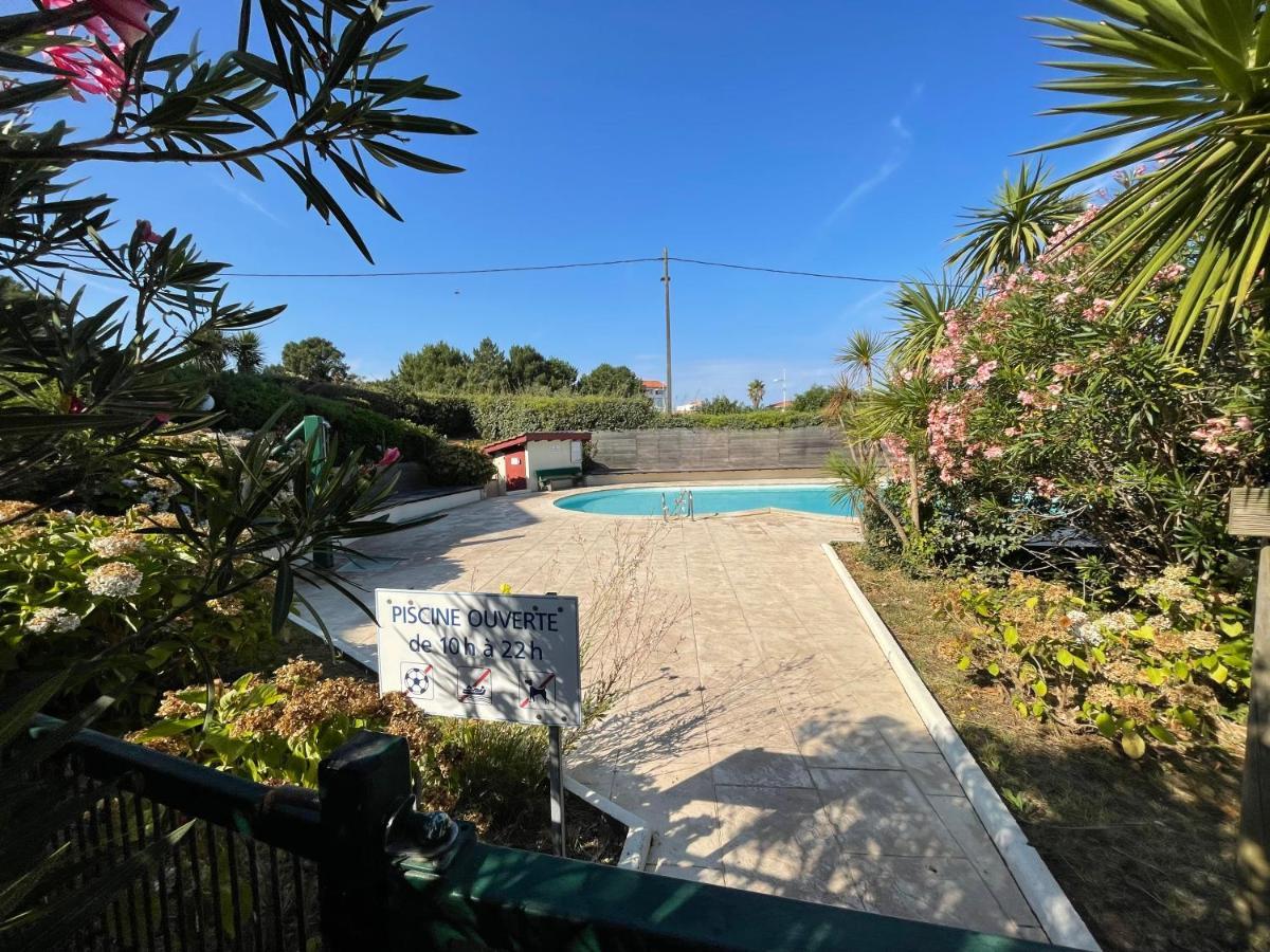 Splendide Appartement De Charme Avec Patio, Parking Et Plage A 3 Minutes Biarritz Ngoại thất bức ảnh
