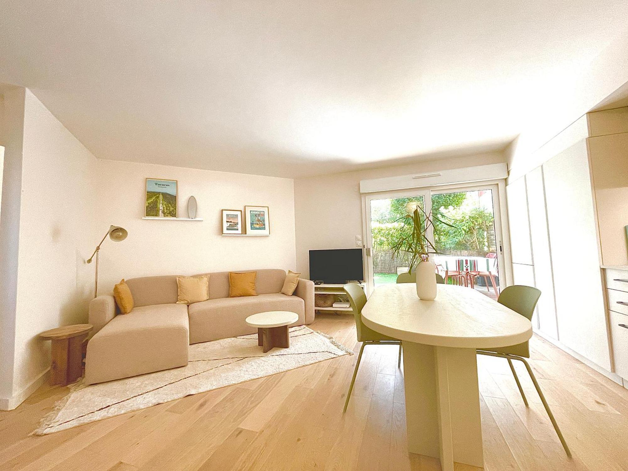 Splendide Appartement De Charme Avec Patio, Parking Et Plage A 3 Minutes Biarritz Ngoại thất bức ảnh